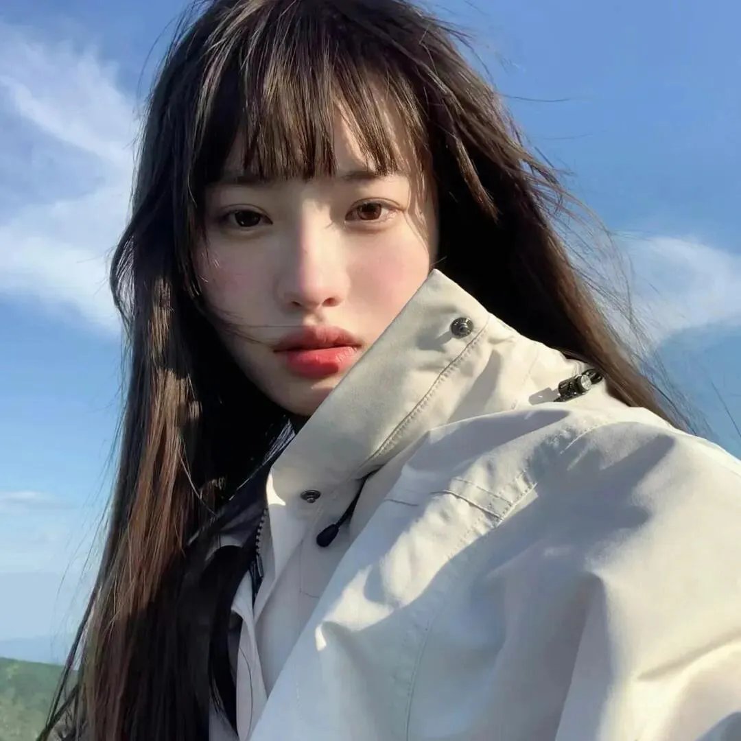 灵媒海报